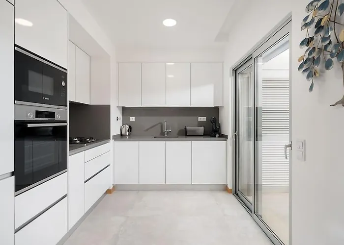 Lagos Luxury New 2 Bedroom Apartment Built 2022