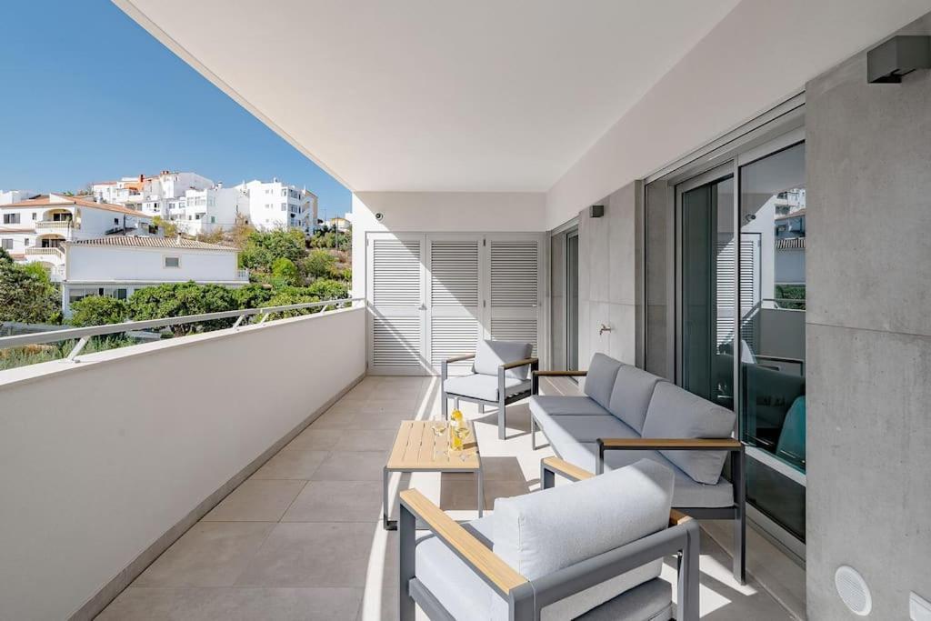 Luxury New 2 Bedroom Built 2022 Apartment *